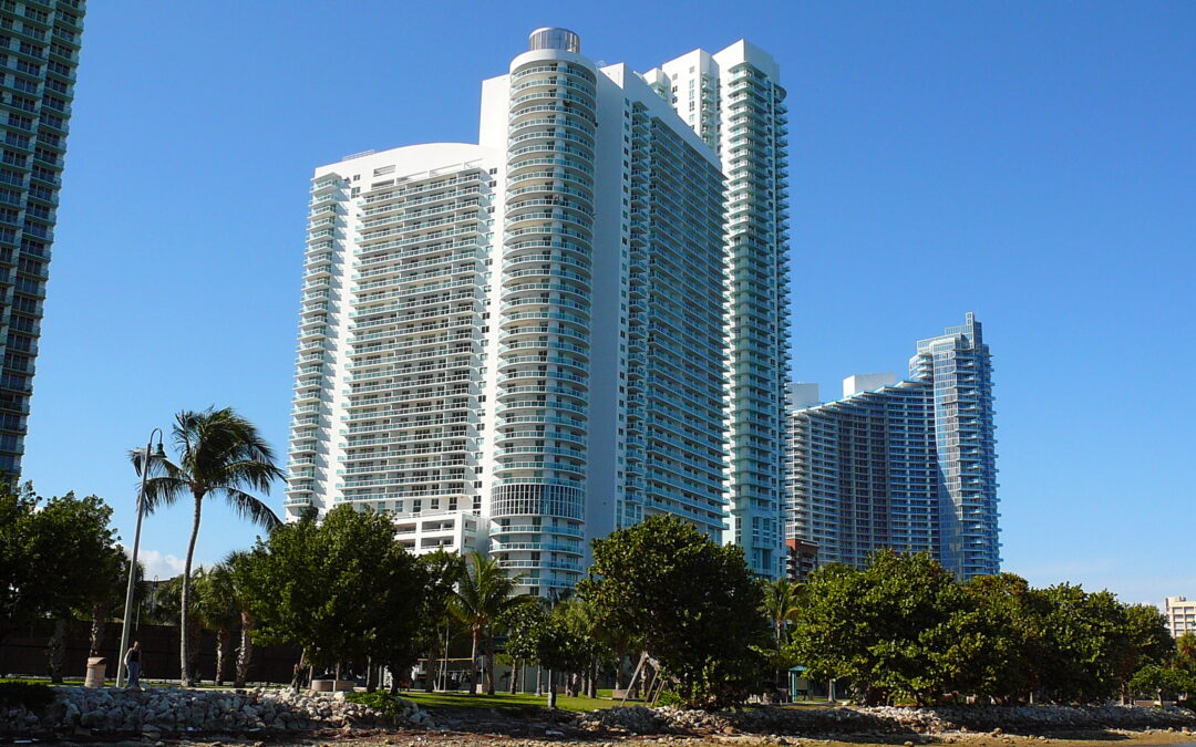 Nuevas residencias Edgewater en Miami: lujo y confort frente a la bahía